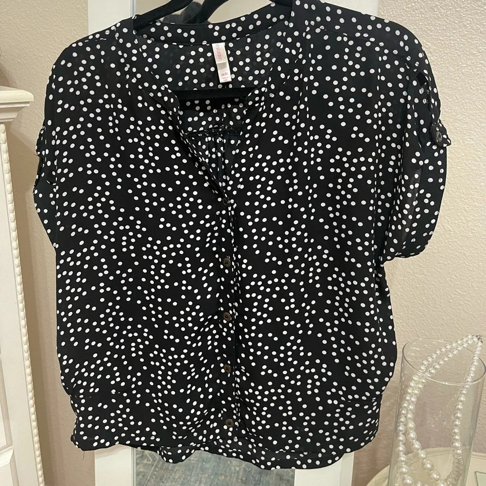 3x$25 Xhilaration Size M Polka Dot black white blouse